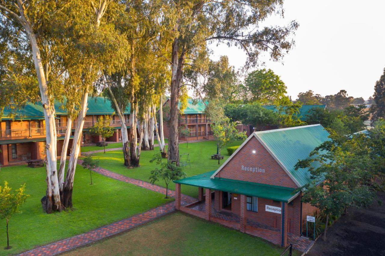 Bluegum Country Lodge Bethal Exterior foto